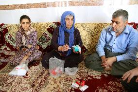 Iranian women recall exposure to Iraqi chemical weapons