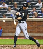 Ichiro singles against Mets