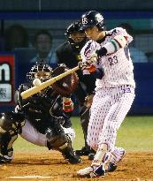 Yamada hat-trick gets Swallows into Series win column