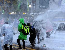 South Korean protesters clash with police in Seoul