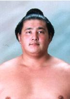 Kotonowaka pulls out of Nagoya sumo with injuries