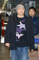 Ono returns to Japan for tests on injured ankle