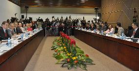 U.S., Cuba start talks to restore diplomatic ties