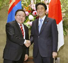 Abe, Mongolian president join hands on economy, abduction issue