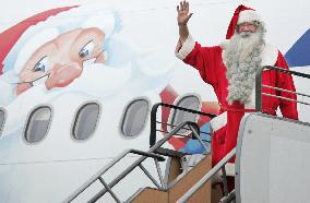 Santa arrives in Nagoya from Finland
