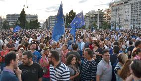Eurozone leaders come toward agreement with Greece on debt crisis