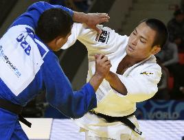 Japan's Ebinuma fights Uzbekistan's Sobirov in world judo tourney