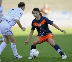 Sameshima at French women's soccer