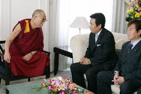Dalai Lama meets Japanese lawmakers