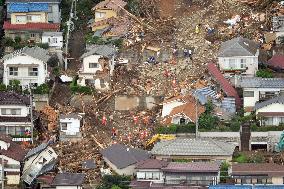 Rescue efforts continue in landslide-hit Hiroshima