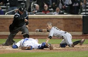 Marlins' Ichiro scores after "out" call overturned