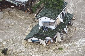 River flooding in eastern Japan leaves dozens of residents stranded