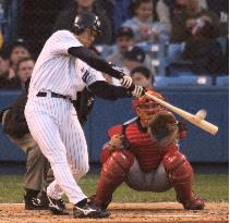 Yankees' Matsui goes 2-for-5 against Red Sox