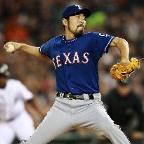 Rangers' Uehara in loss vs Tigers in ALCS Game 3