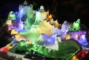 Sounkyo Hot Spring Ice Fall Festival starts in Hokkaido