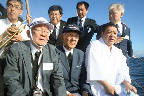 Former WWII battleship crew members pay tribute to comrades
