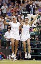 Hingis, Mirza claim women's doubles crown at Wimbledon