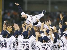 Yakult skipper Manaka tossed in air after CLCS win