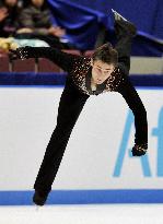 Joubert 1st after NHK Trophy short program