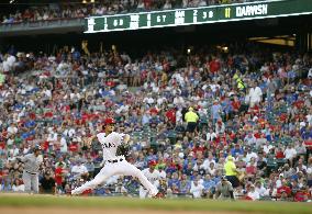 Darvish gets 10th win as Rangers beat Yankees