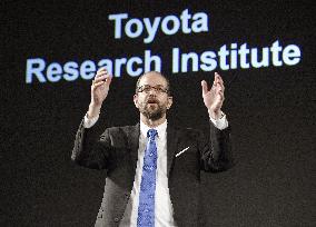 Toyota to set up R&amp;D entity on artificial intelligence