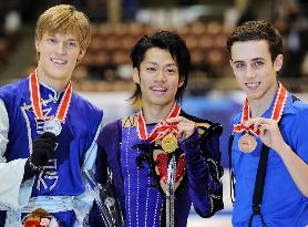 Takahashi storms from behind to win NHK Trophy