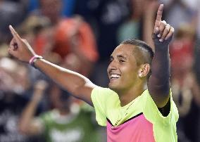 Kyrgios advances to quarterfinal