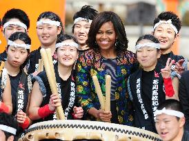 U.S. first lady Michelle Obama leaves Japan for Cambodia