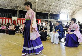 Tsunami-hit school's last graduation ceremony