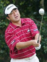 Kawagishi charges into Japan Open lead with birdie spree