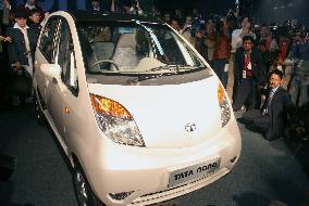 India's Tata Motors unveils world's cheapest car