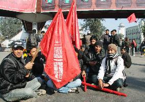 Maoists shut down Nepal on 1st day of 3-day general strike
