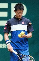 Nishikori retires to hand Seppi place in Gerry Weber final