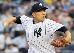 Tanaka earns 4th win against Nationals