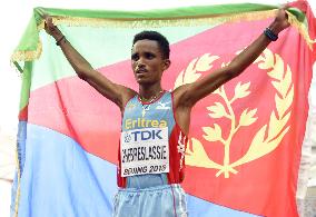 Ghebreslassie wins Eritrea's 1st gold medal