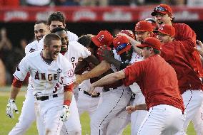 Angels beat Yankees in Game 3 of A.L. Championship series