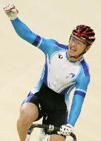 Kitatsuru snatches sprint gold in cycling
