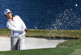 A. Miyazato makes bunker shot in U.S. women's golf tourney in Florida