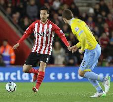 Yoshida in Premier League match