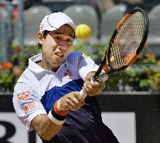 Japan's Nishikori wins 2nd-round match at Italian Open tennis