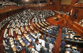 Lower house passes temp workers bill to remove term limits