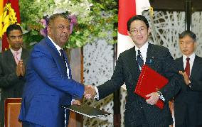 FM Kishida meets with Sri Lanka's counterpart