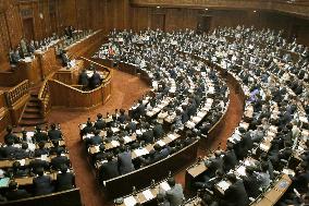 Japan lower house set to pass security bills