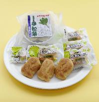 Tokyo snapshot: Sweets, snacks made from leafy vegetable