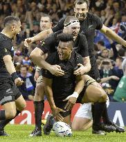 New Zealand beat France 62-13 in Rugby World Cup quarterfinals