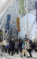 New commercial complex Tokyo Midtown opens in Roppongi area