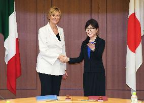 Japan, Italy defense ministers meet in Tokyo