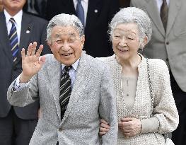 Japan's Cabinet to formally approve emperor's abdication date