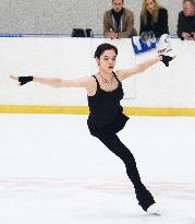 Figure skating: Medvedeva back for European c'ships