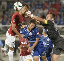 Urawa forward, Montedio goalie tussle in scoreless J-League game
